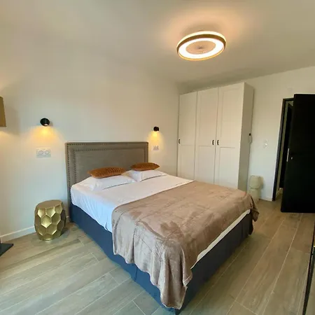 Elegance&sleek Design In * Nice